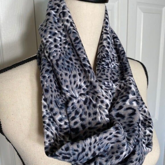 Leopard Print Gray & Black Infinity Scarf - Picture 1 of 3